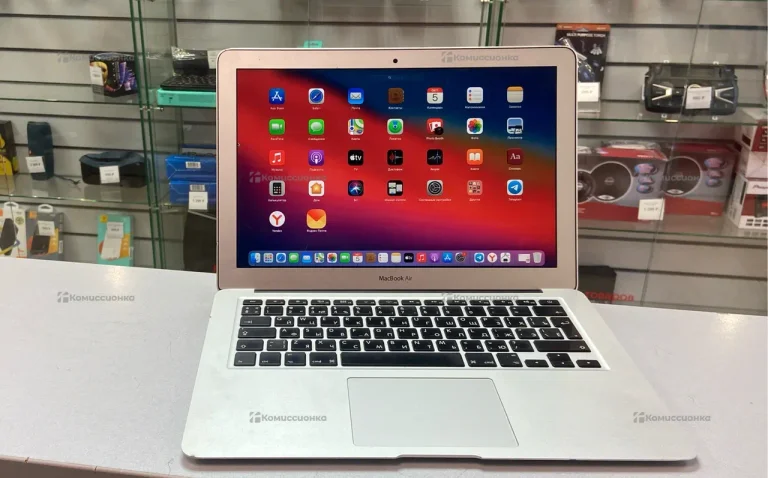 Ноутбук Macbook Air 13 2013