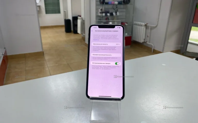 Apple iPhone XS 4/64 ГБ