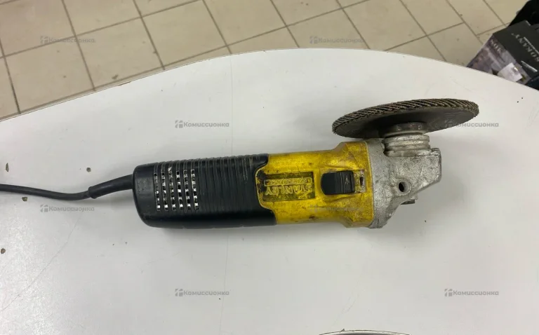 УШМ Stanley Fatmax FMEG725