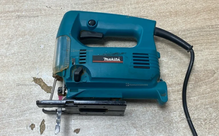 Электролобзик makita 4324