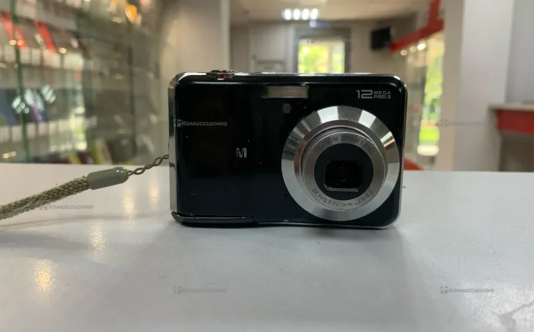 Фотоаппарат  Fujifilm AV100