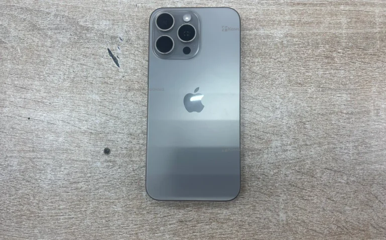 Apple iPhone 15 Pro Max 8/256 ГБ