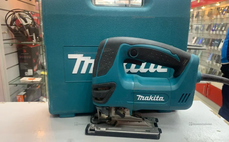Электролобзик makita 4350CT