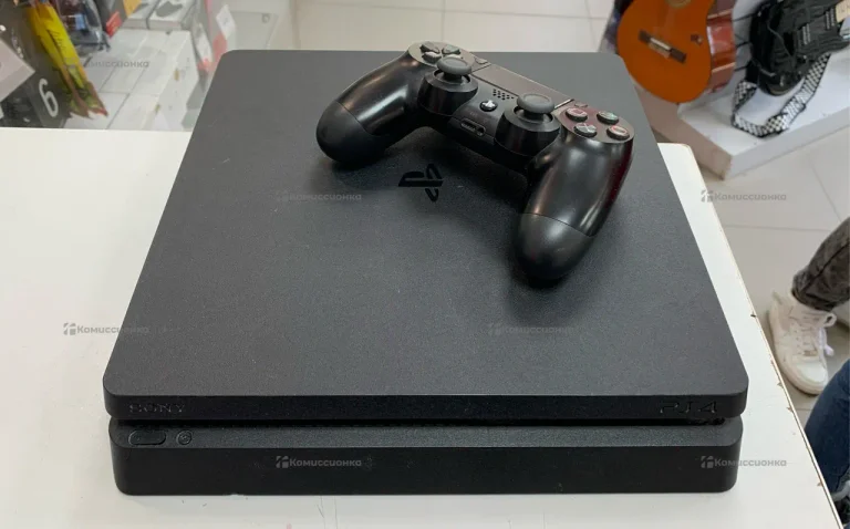 Приставка PS4 slim 1tb