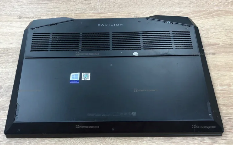 Ноутбук  HP Pavillion 15-dk01031tx