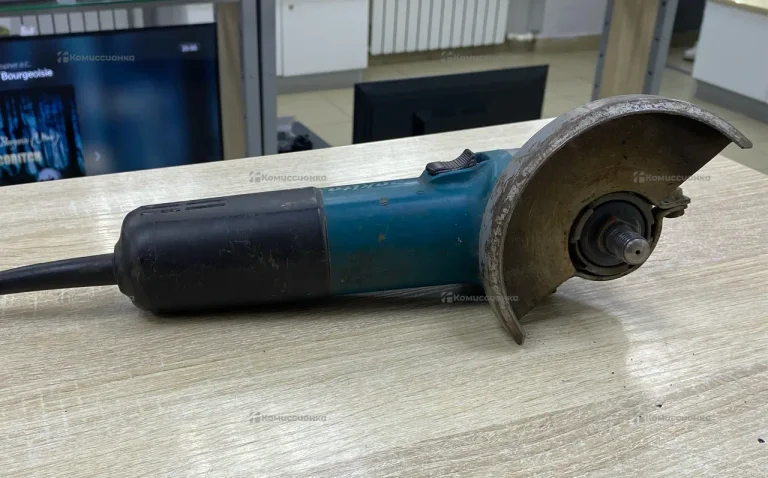 УШМ makita 9557HN