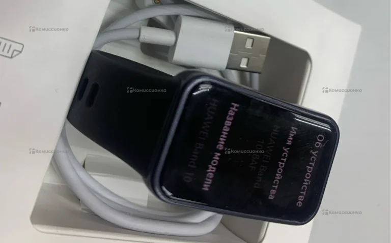 Часы  Huawei Band 10