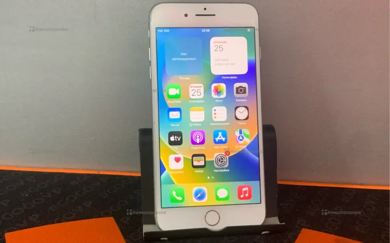 Apple iPhone 8 Plus 3/64 ГБ