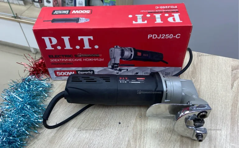 Ножницы по металлу электрические  P.I.T PDJ250-C