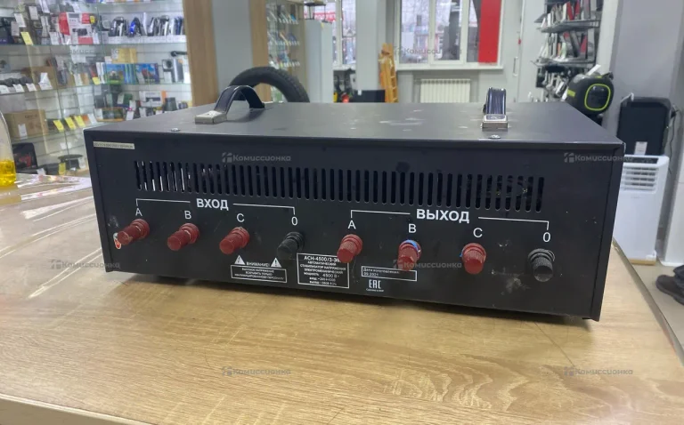 Стабилизатор напряжения Ресанта АСН-4500/3-эм