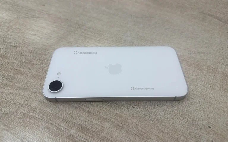Apple iPhone 16e 128GB