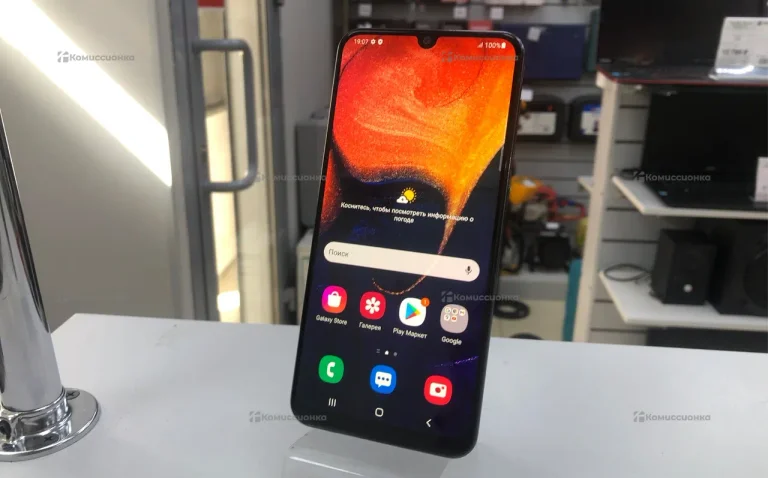 Samsung Galaxy A50 4/64 ГБ