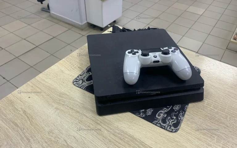 PS4. Slim 500 Gb