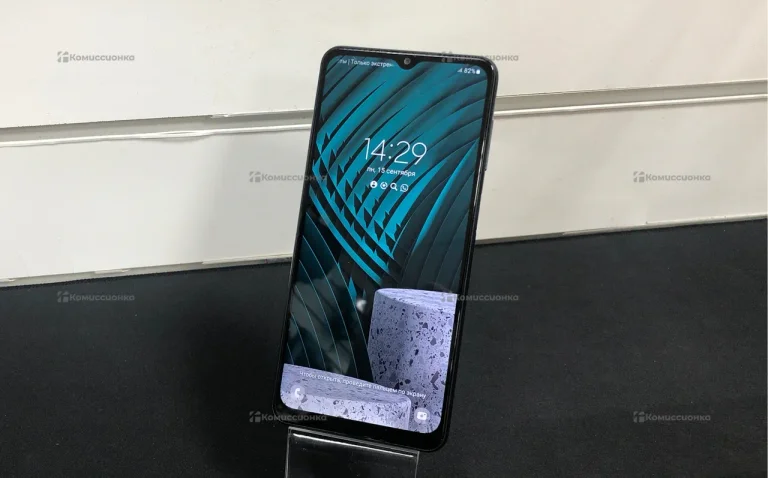 Samsung Galaxy M12 3/32 ГБ