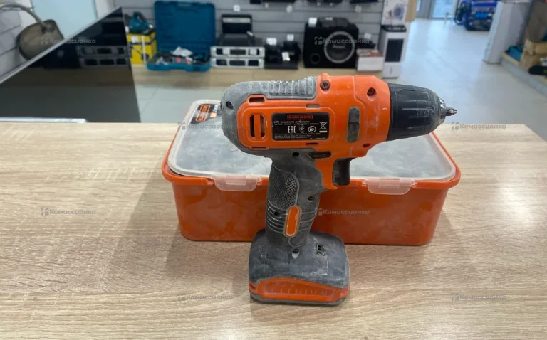 Дрель-шуруповерт BLACK+DECKER LD12SP