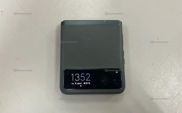 Motorola Razr 40 8/256gb