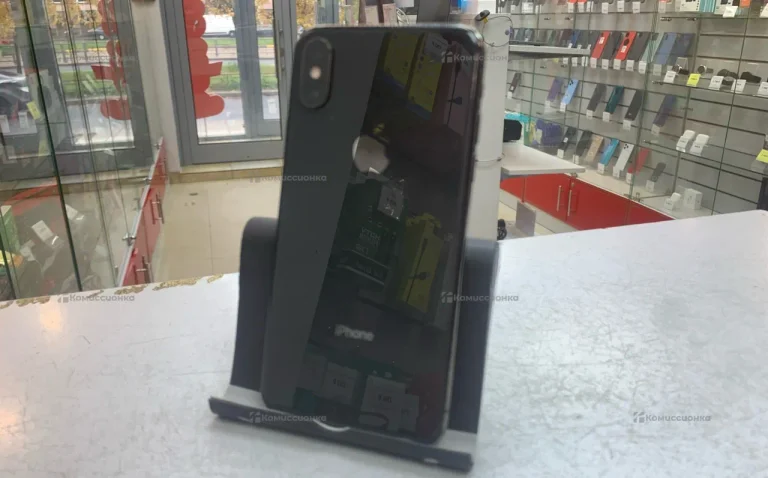 Apple iPhone XS 4/64 ГБ