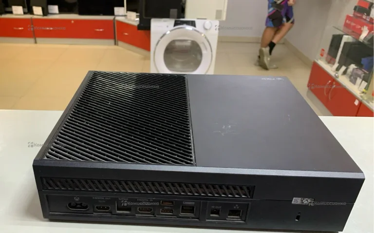Приставка Xbox One 500Gb