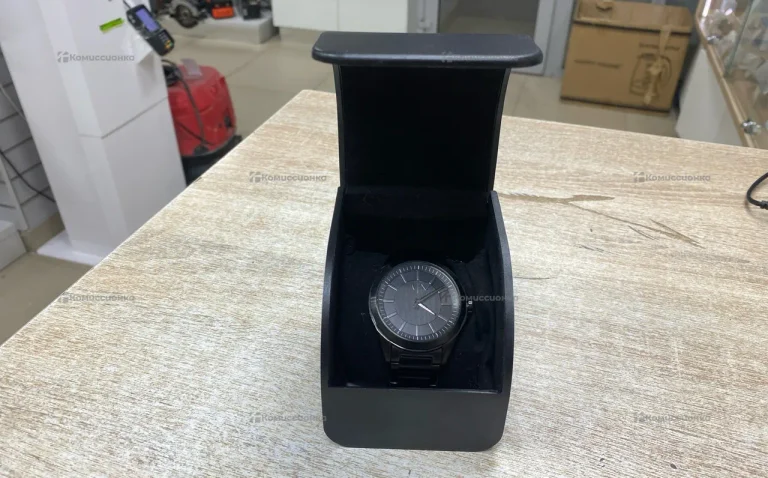 Часы Armani