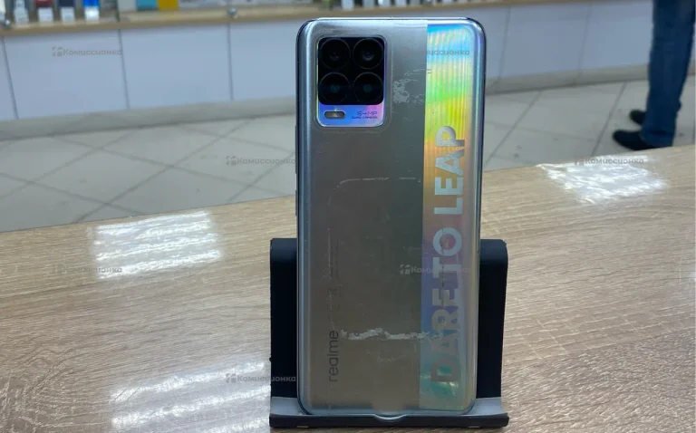 Realme 8 6/128 ГБ