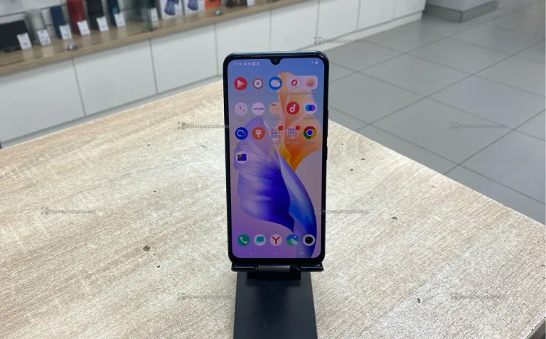 Vivo V23e 8/128 ГБ