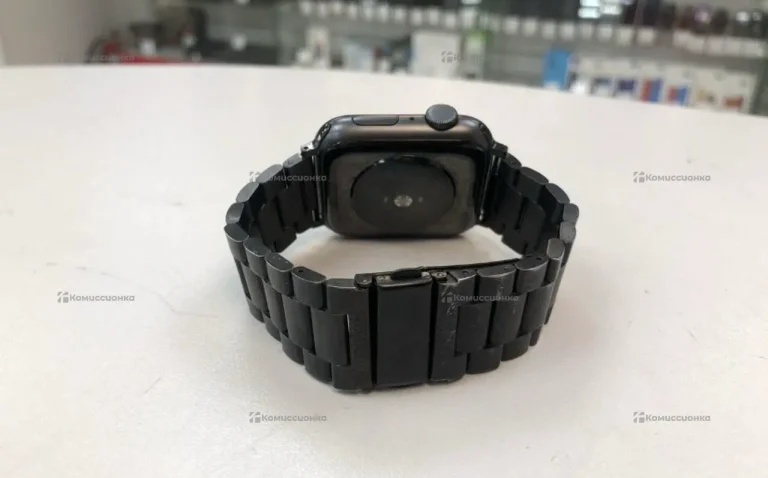 Часы Apple Watch SE 44mm