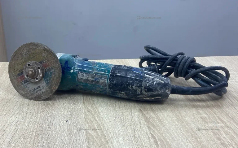 Makita УШМ GA5030R