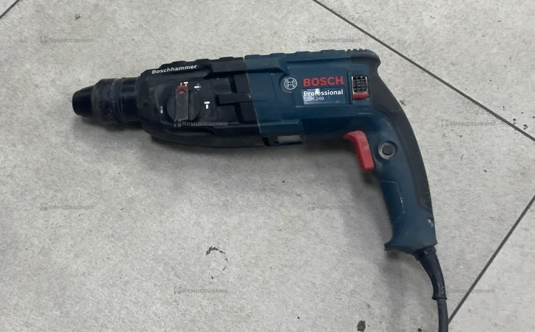 Перфоратор Bosch GBH240