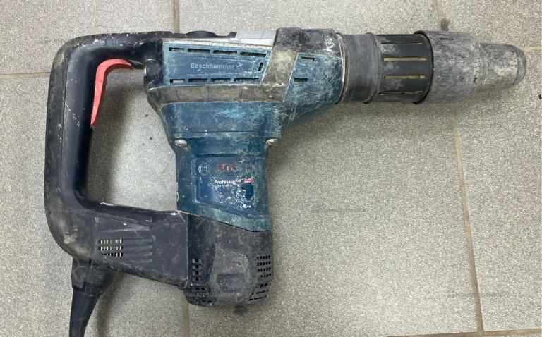 Перфоратор Bosch GBH 5-40 D