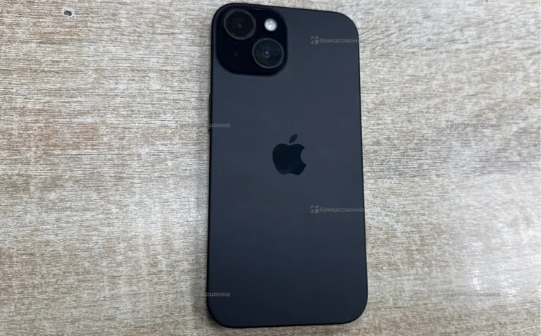 Apple iPhone 15 6/128 ГБ