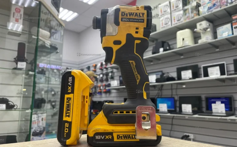 Винтоверт DeWalt DCF850