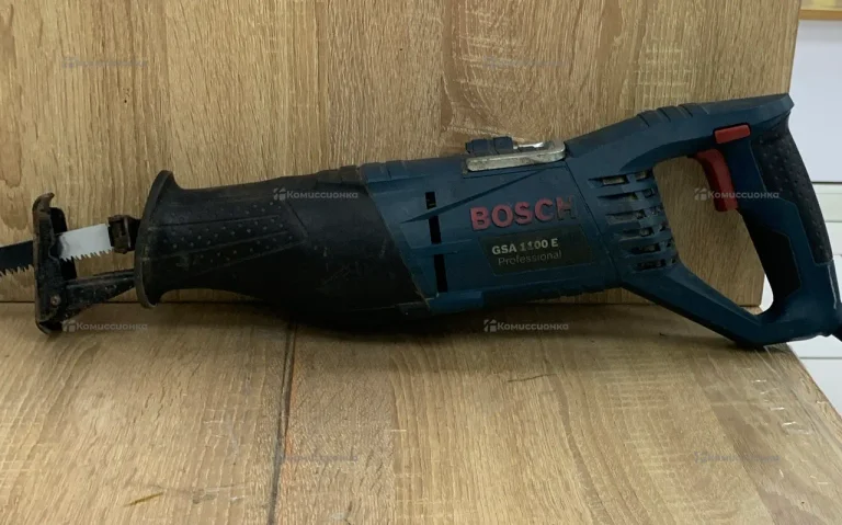 Пила Bosch GSA 1100 E