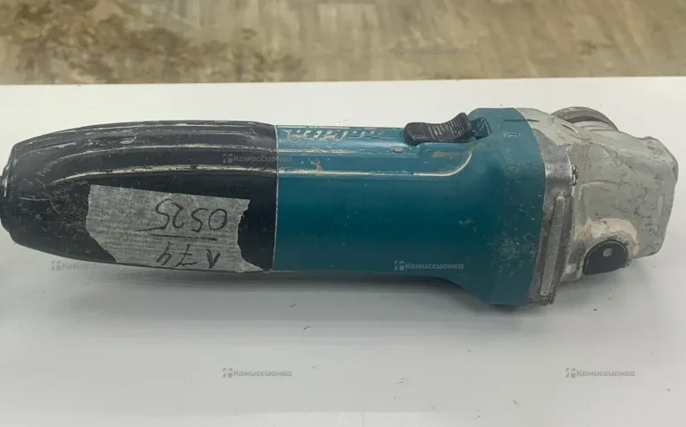 УШМ makita GA5030