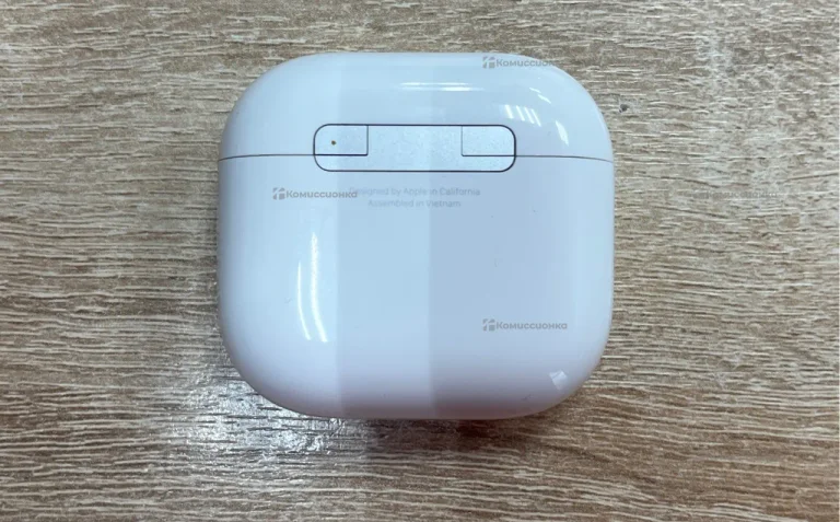 Наушники  AirPods 4