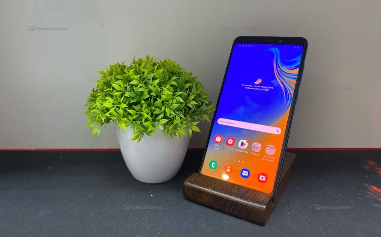 Samsung Galaxy A9 (2018) 6/128 ГБ