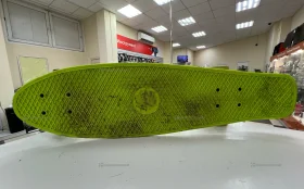 Скейтборд зеленый