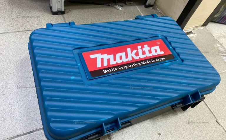 Шуруповерт Makita Led