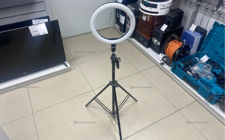 Штатив со светом