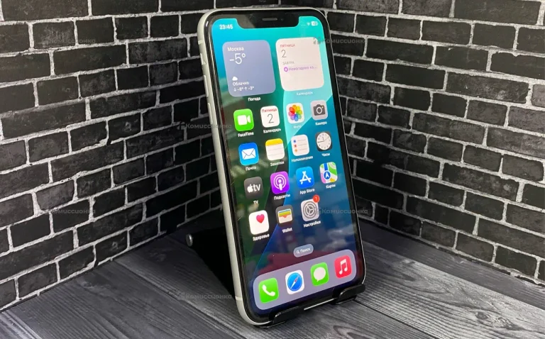 Apple iPhone XR 3/64 ГБ