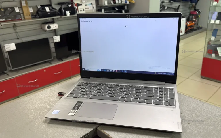 Ноутбук Lenovo 81MX