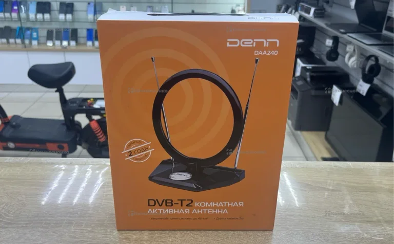 Антенна комнатная Denn