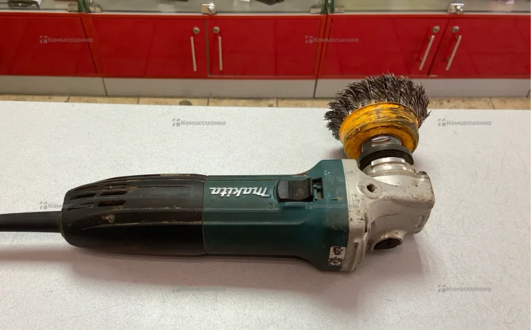 УШМ makita GA5030