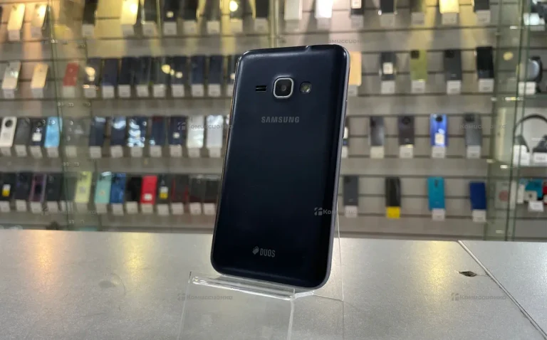 Samsung Galaxy J1 (2016) 1/8 ГБ