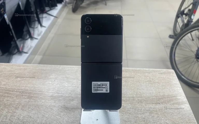 Samsung Galaxy Z Flip4 8/512 ГБ