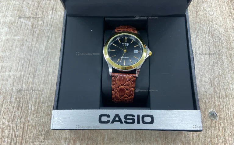 Часы  Casio