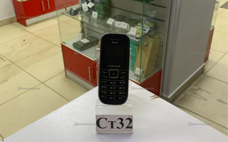Samsung GT-E1202