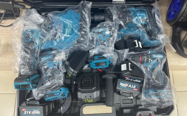 Набор 6 в 1 Makita 4 АКБ реп