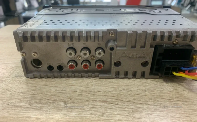 Автомагнитола Aura AMH -77 DSP
