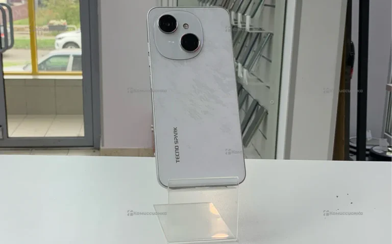 Tecno Spark Go 1 4/64 ГБ