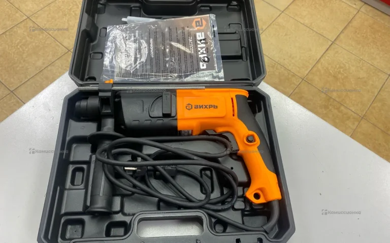Перфоратор ВИХРЬ П-650К